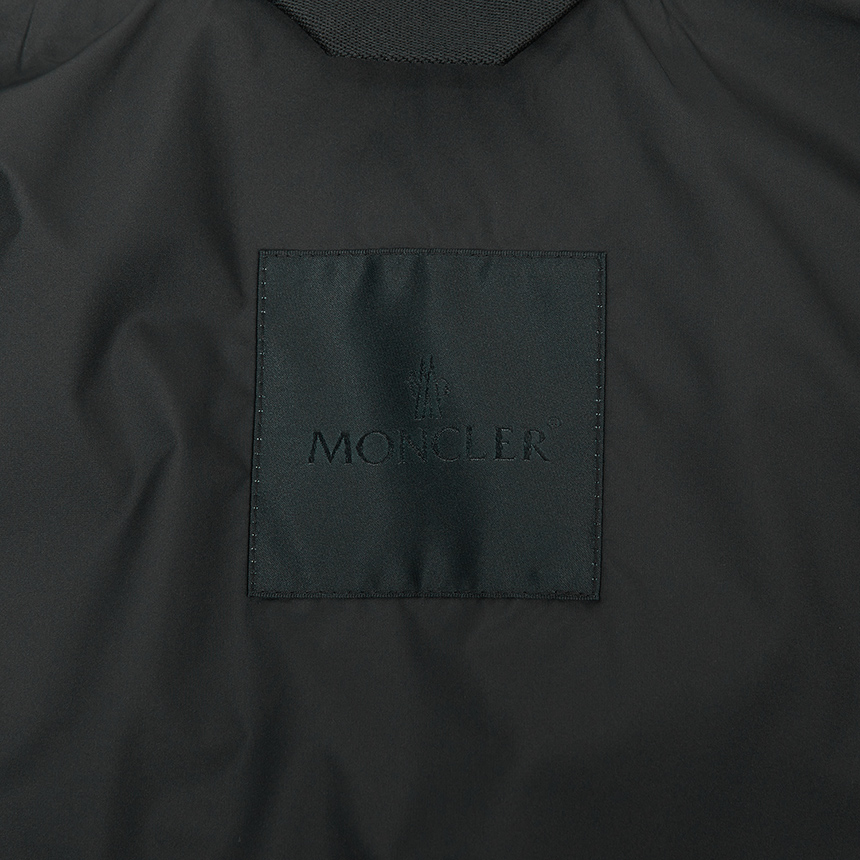 몽클레어(MONCLER) 아라키스 남성 자켓 1A00114 53A5E 999 1A00114 53A5E 999 L1091