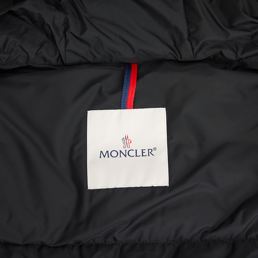 몽클레어(MONCLER) 클로에쎄 여성 롱 패딩 점퍼 1C00013 53A5E 999 K2093