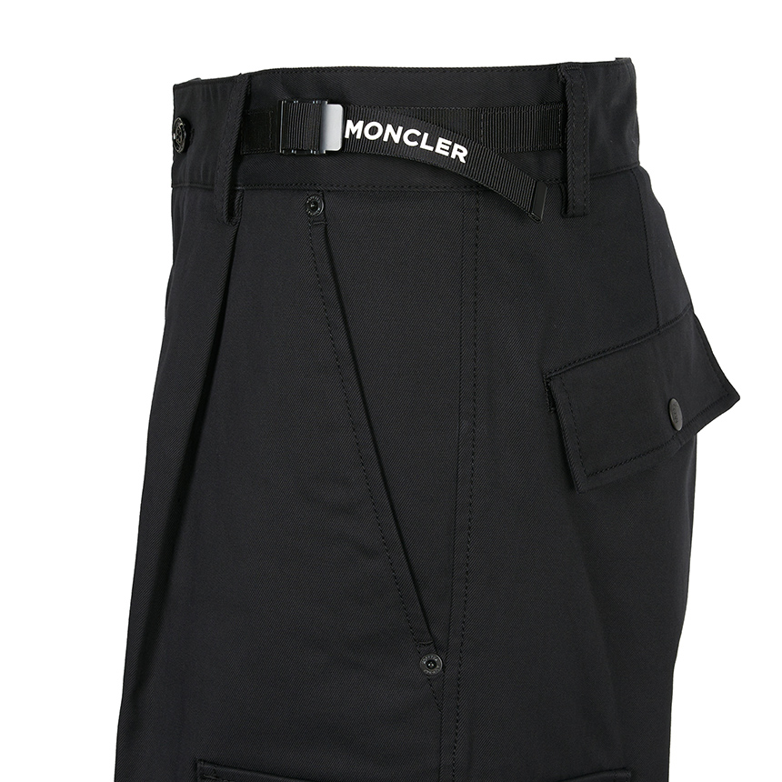 몽클레어(MONCLER) 남성 카고 바지 2A00026 598R1 999 K2091