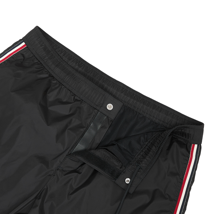 몽클레어(MONCLER) 남성 스윔팬츠 수영복 2C00014 53326 999 2C00014 53326 999 L1091