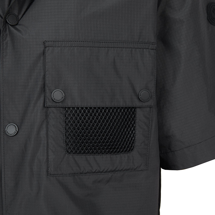 몽클레어(MONCLER) 남성 반팔 셔츠 자켓 2F00010 598AS 999 L1091