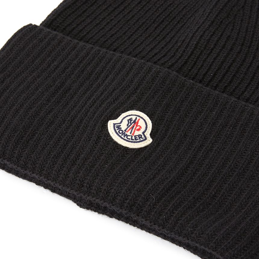 몽클레어(MONCLER) 여성 비니 3B00032 M1241 999 K2093