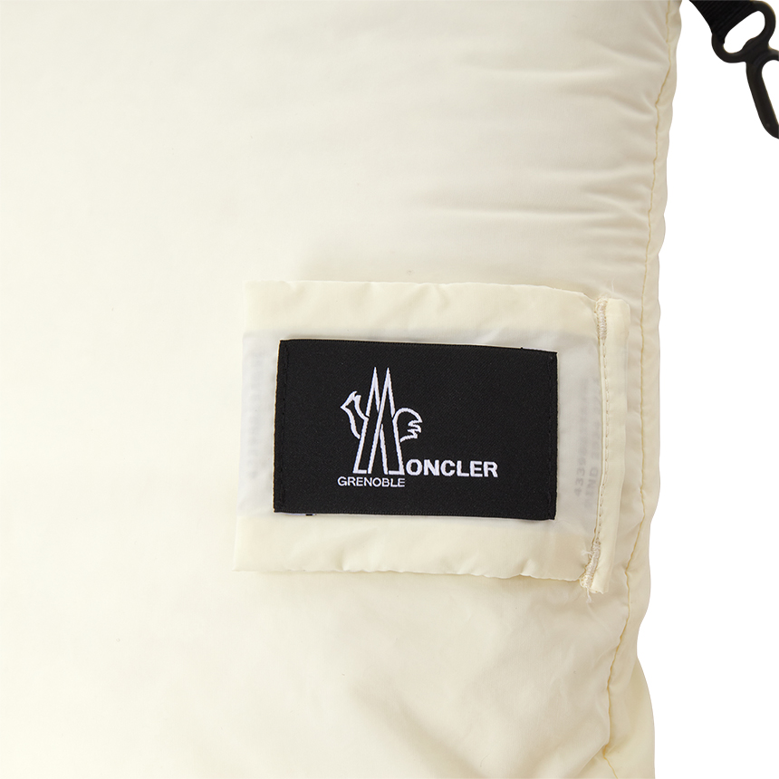몽클레어(MONCLER) 여성 패딩 목도리 3C00002 53862 034