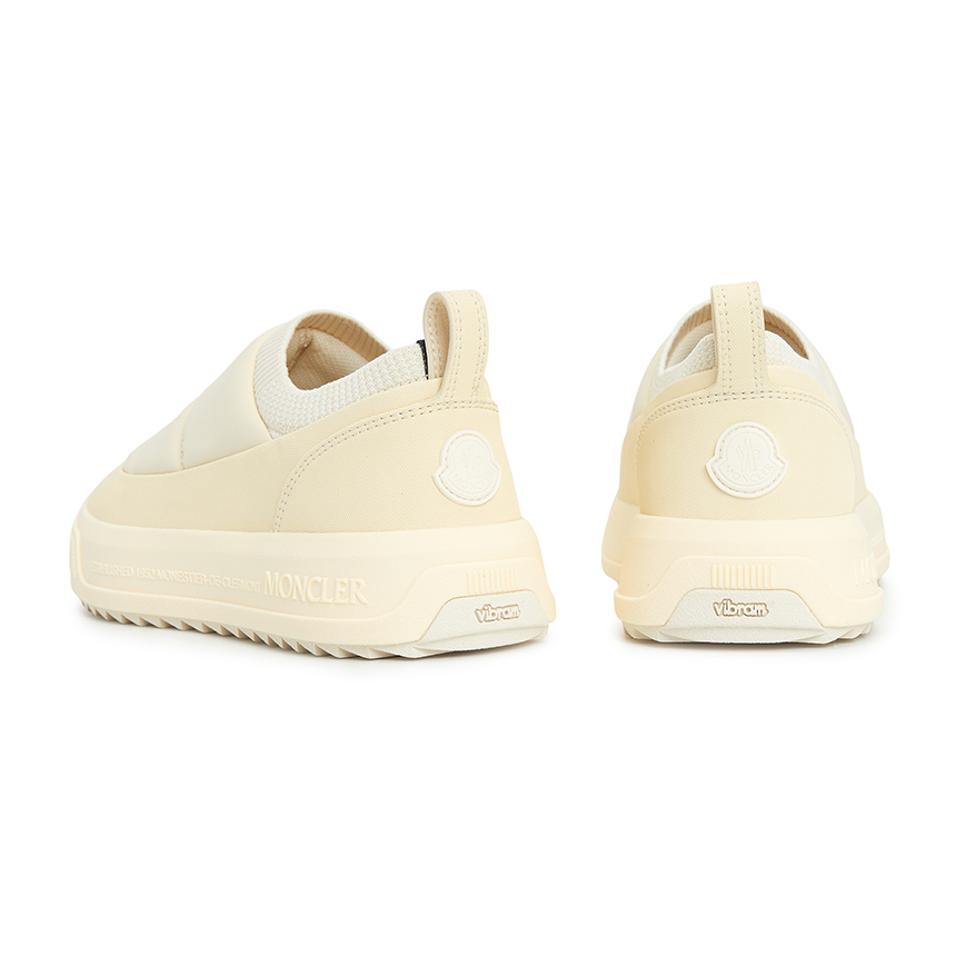 몽클레어(MONCLER) 알티브 여성 슬립온 4B00020 M7094 21I K209B