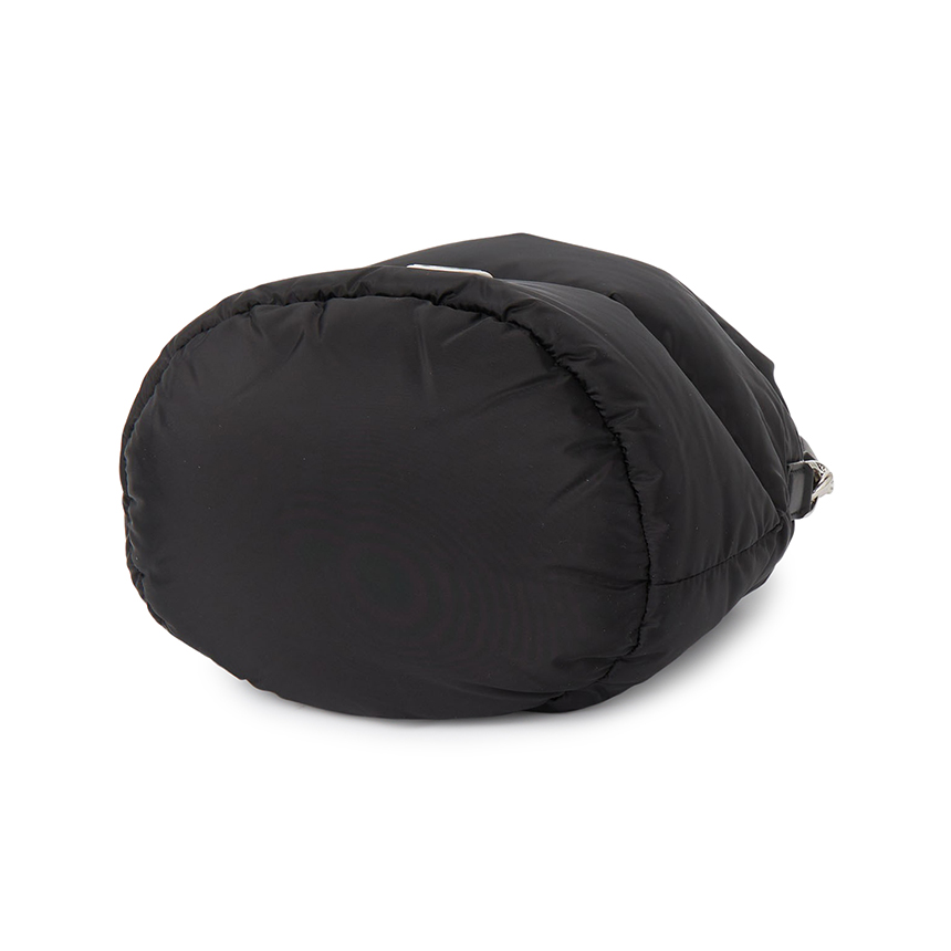 몽클레어(MONCLER) 카라독 여성 패딩 버킷백 5I00002 M6275 999 K209B