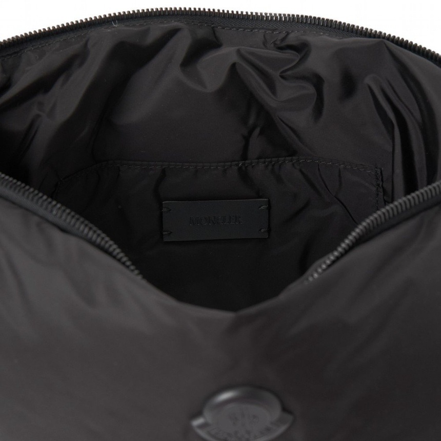 몽클레어(MONCLER) 카라독 패딩 랩탑 파우치 6B00001 M7451 999 (남여공용) 6B00001 M7451 999 L209A
