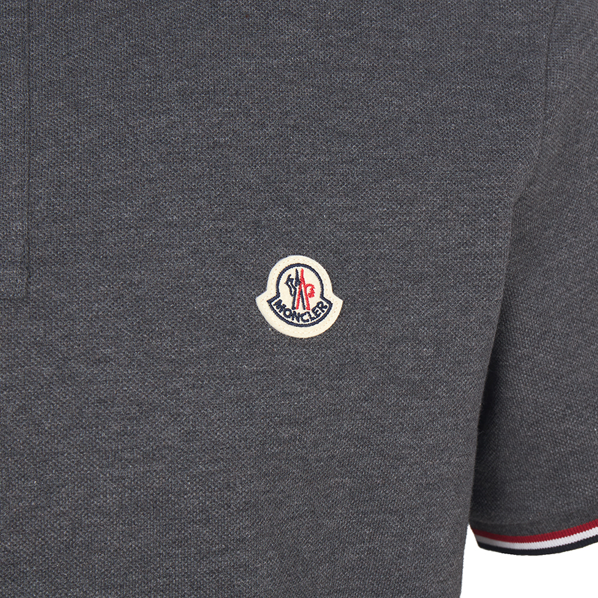 몽클레어(MONCLER) 남성 카라 반팔티셔츠 8A70300 84556 989 L1091