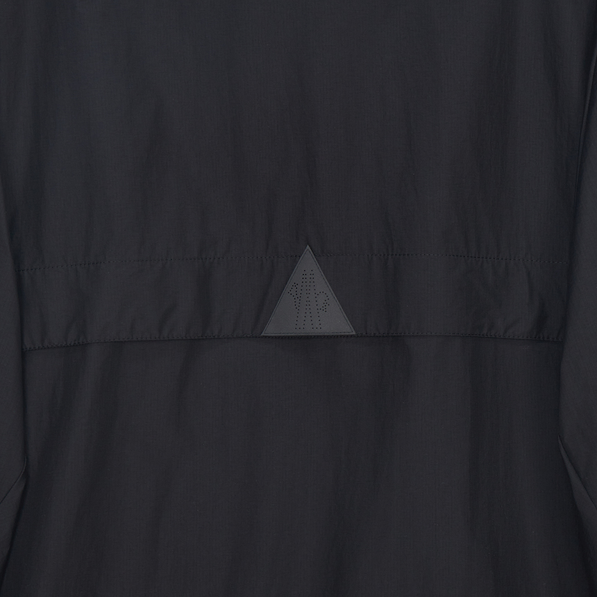몽클레어 그레노블(MONCLER GRENOBLE) 네가라 남성 바람막이 자켓 1A00006 598E0 999 K1097