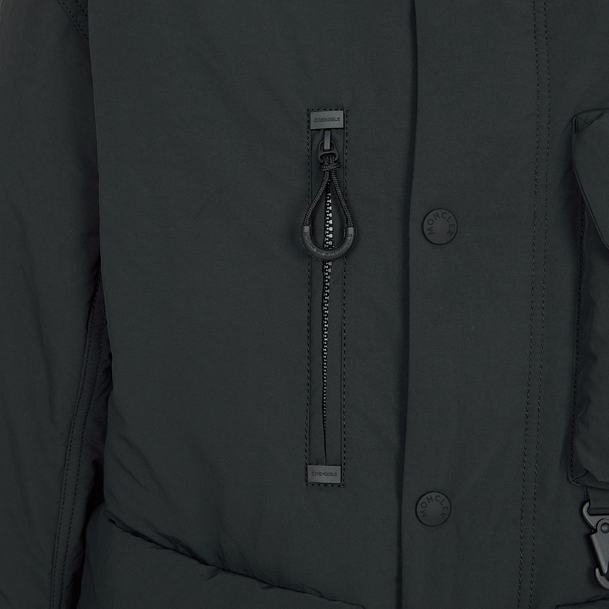 몽클레어 그레노블(MONCLER GRENOBLE) 비가노스 남성 패딩 점퍼 1A00039 597SL 999 K2097