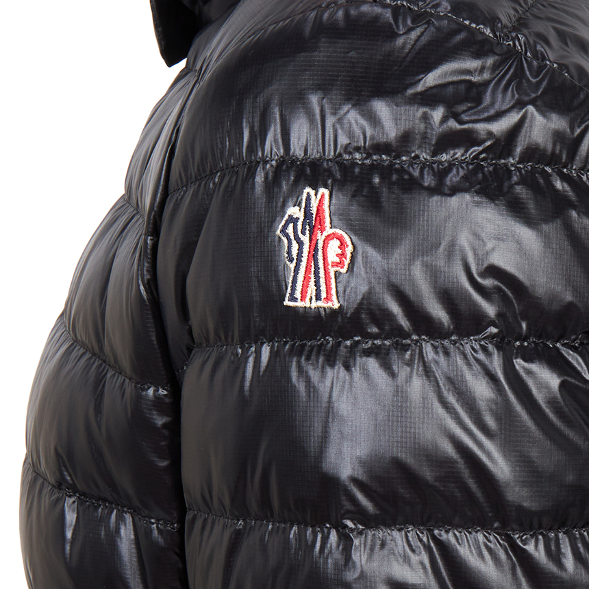 몽클레어 그레노블(MONCLER GRENOBLE) 왈리비 여성 패딩 점퍼 1A00058 597X6 999 K2098