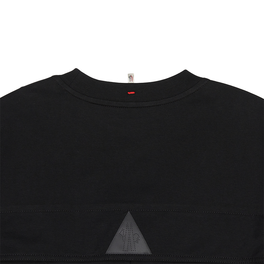 몽클레어 그레노블(MONCLER GRENOBLE) 여성 반팔티셔츠 8C00001 89AW1 999 K1098