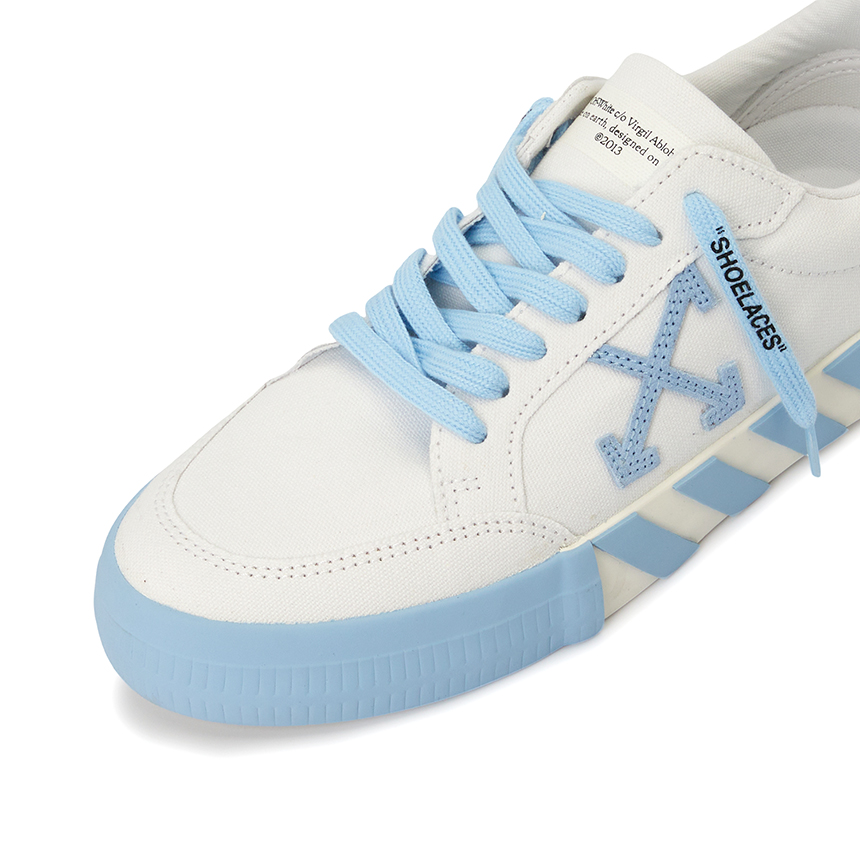 오프화이트(OFF WHITE) 벌크 남자 스니커즈 OMIA085C 99FAB001 0140