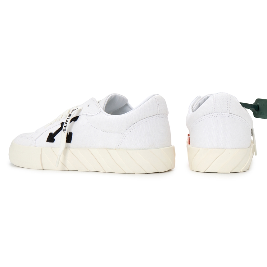오프화이트(OFF WHITE) 벌크 남자 스니커즈 OMIA085C 99FAB002 0110