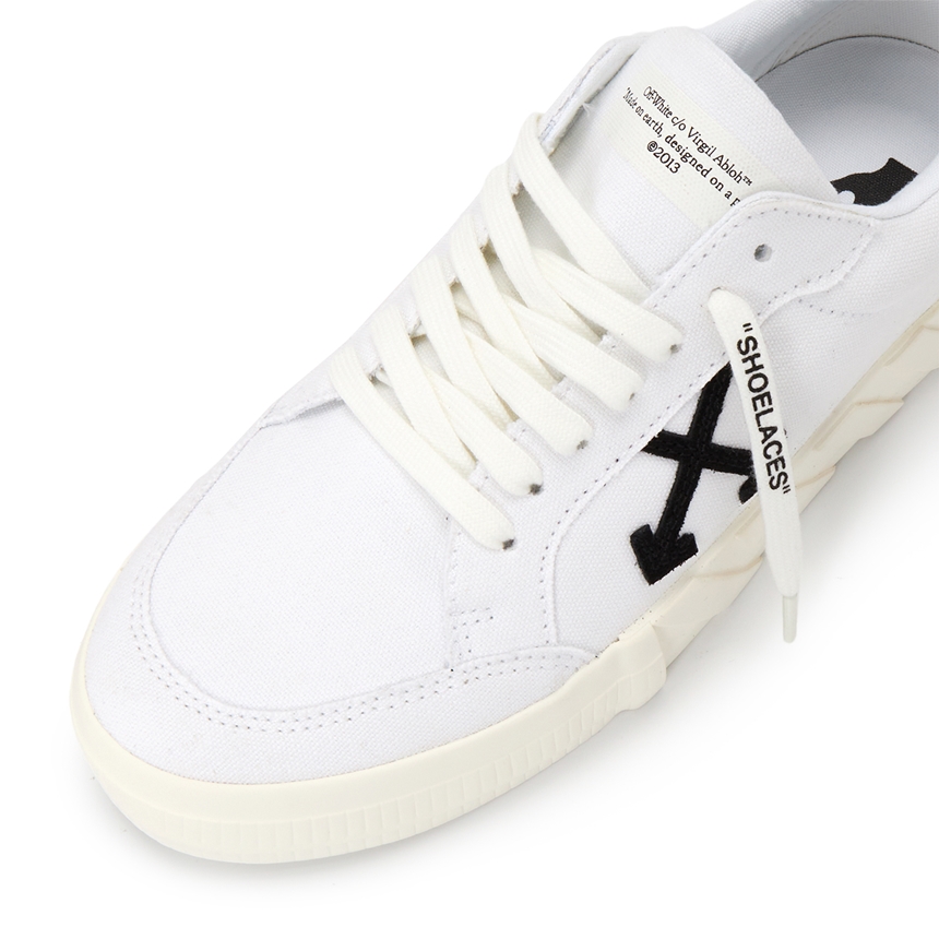 오프화이트(OFF WHITE) 벌크 남자 스니커즈 OMIA085C 99FAB002 0110