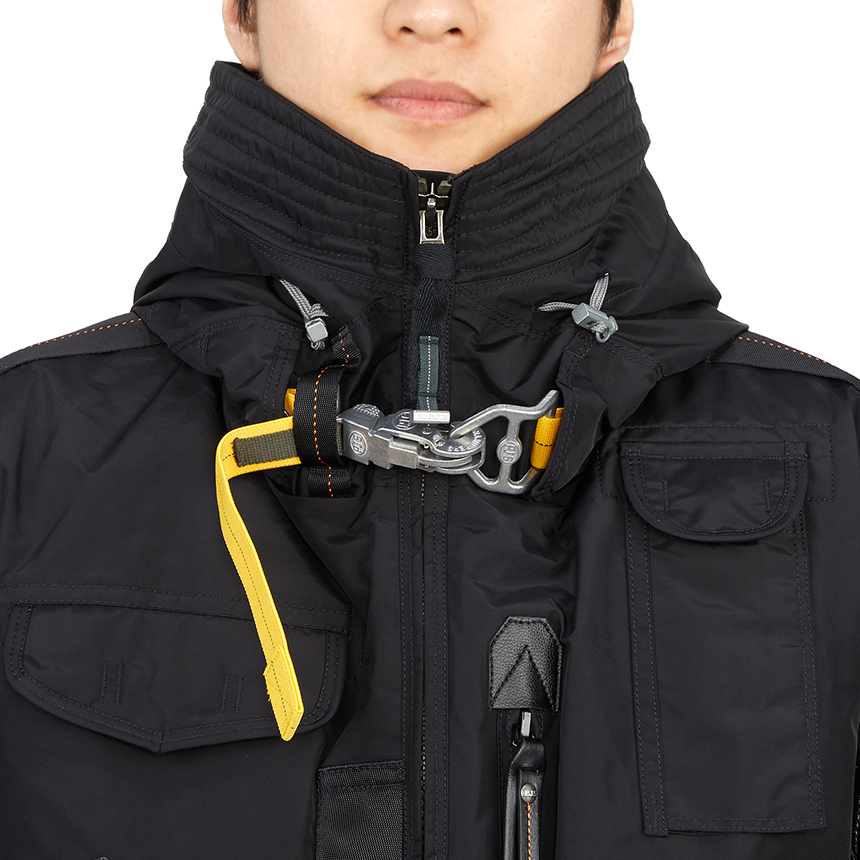 파라점퍼스(PARAJUMPERS) 고비 마스터피스 남자 숏 패딩 점퍼 PMJCKMA01 BLACK