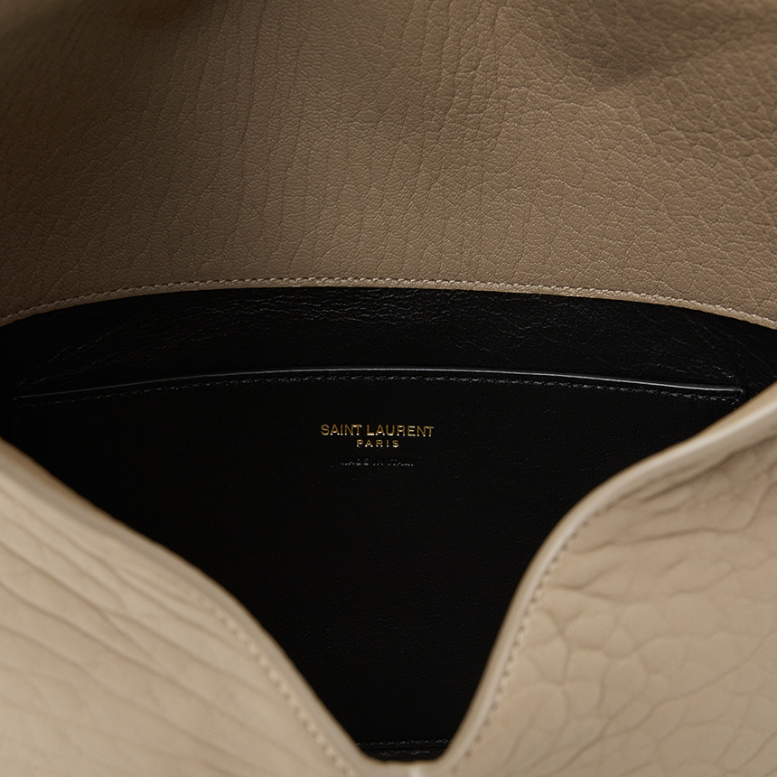 생로랑(SAINT LAURENT PARIS) 카산드라 라지 여성 클러치 769307 AACYT 1722