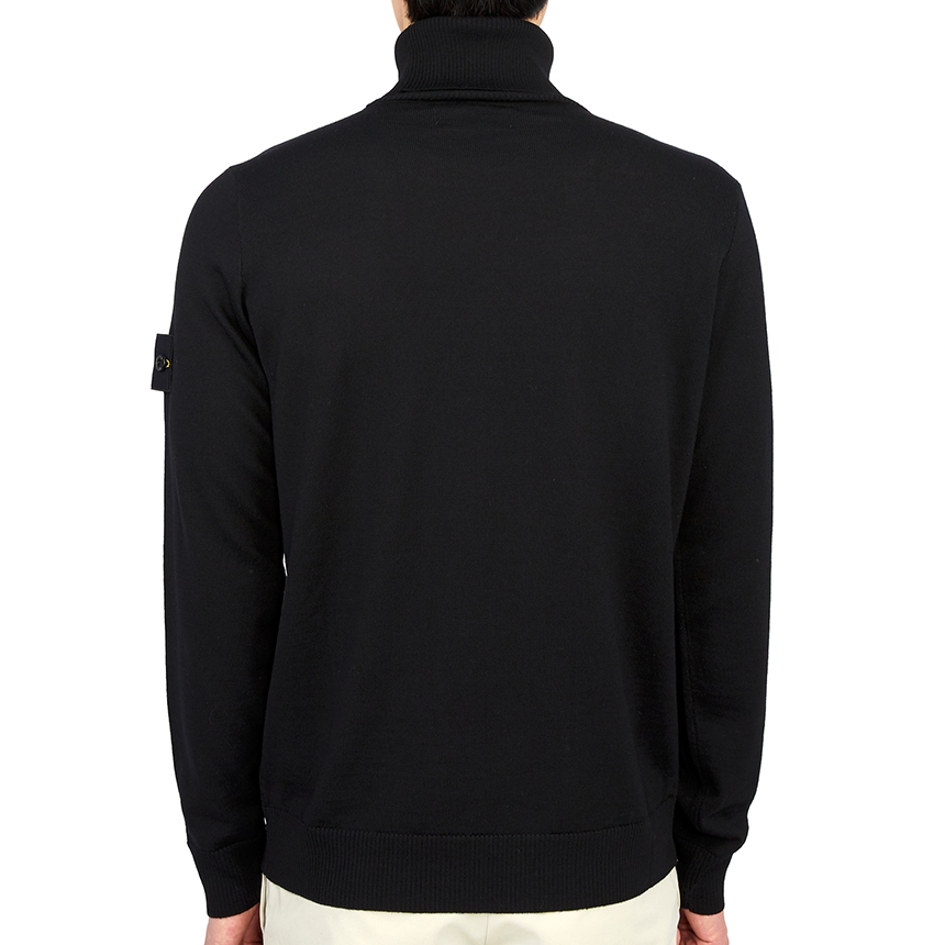 스톤아일랜드(STONE ISLAND) 와펜 남자 울 터틀넥 니트 7715525C4 V0029