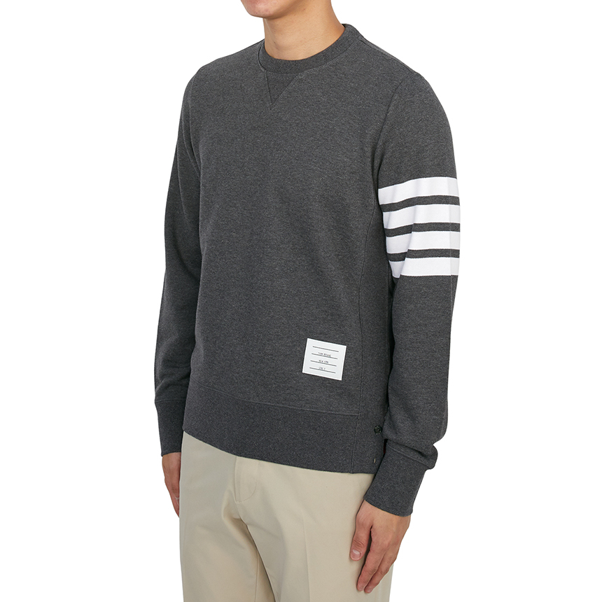 톰브라운(THOM BROWNE) 남성 맨투맨 MJT021H 00535 025