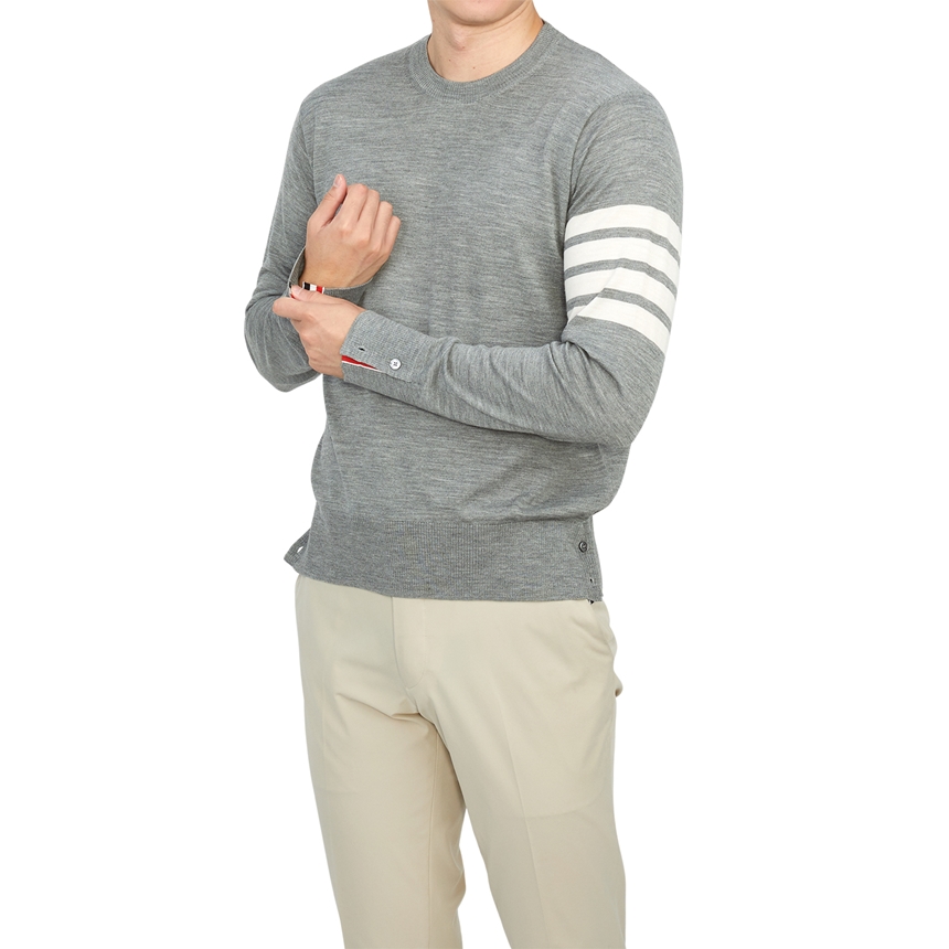 톰브라운(THOM BROWNE) 남성 니트 MKA002A Y1014 058