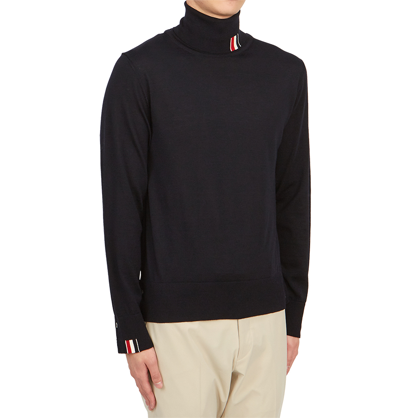 톰브라운(THOM BROWNE) 스크래치 남성 터틀넥 니트 MKA475A Y1014 415 SC_MKA475A Y1014 415_020