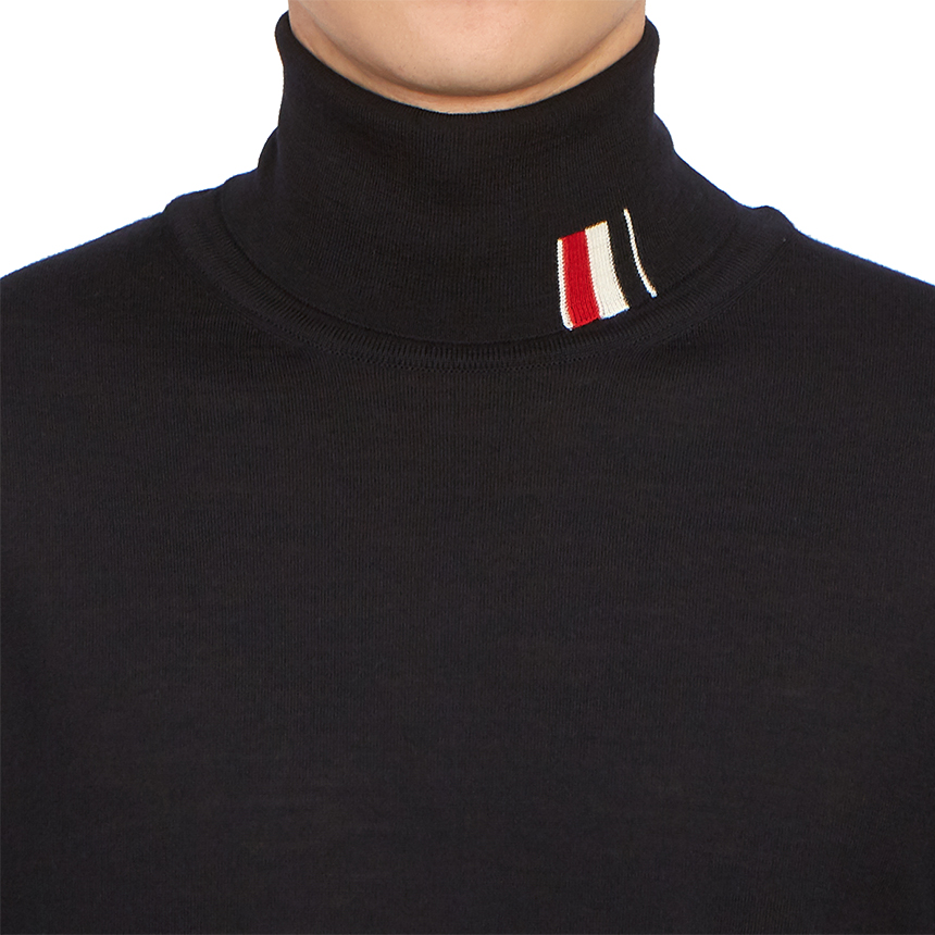 톰브라운(THOM BROWNE) 스크래치 남성 터틀넥 니트 MKA475A Y1014 415 SC_MKA475A Y1014 415_020