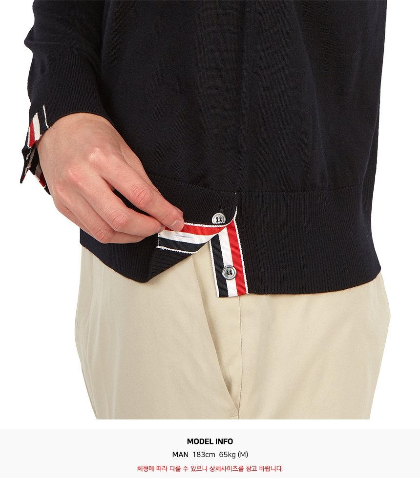 톰브라운(THOM BROWNE) 스크래치 남성 터틀넥 니트 MKA475A Y1014 415 SC_MKA475A Y1014 415_020