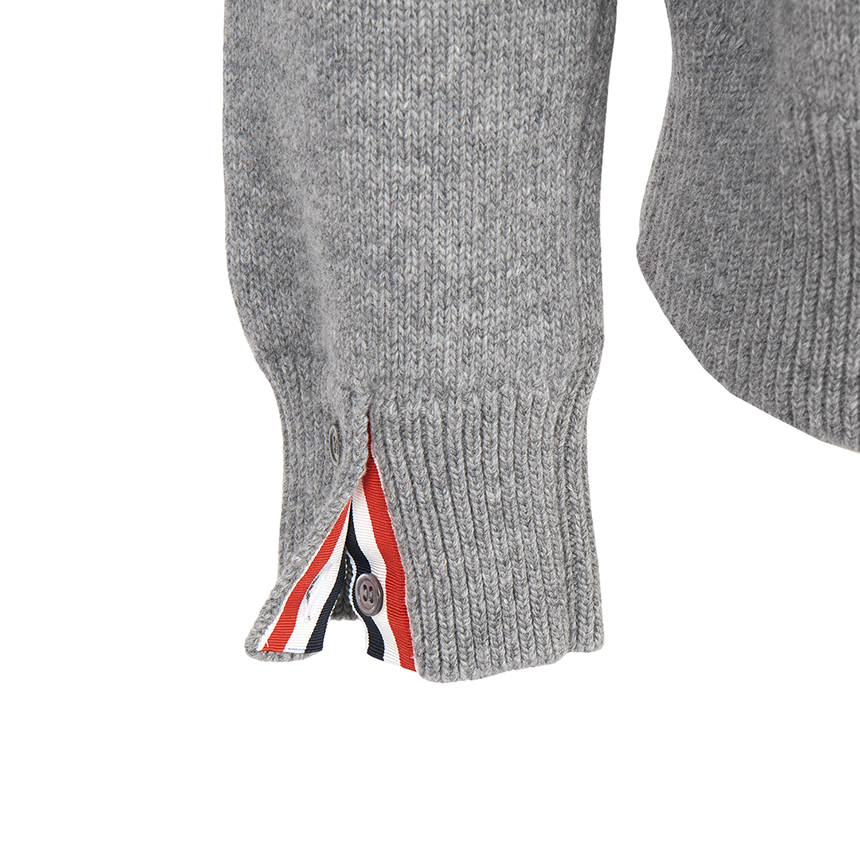 톰브라운(THOM BROWNE) 남성 반집업 니트 MKA567A Y1029 055