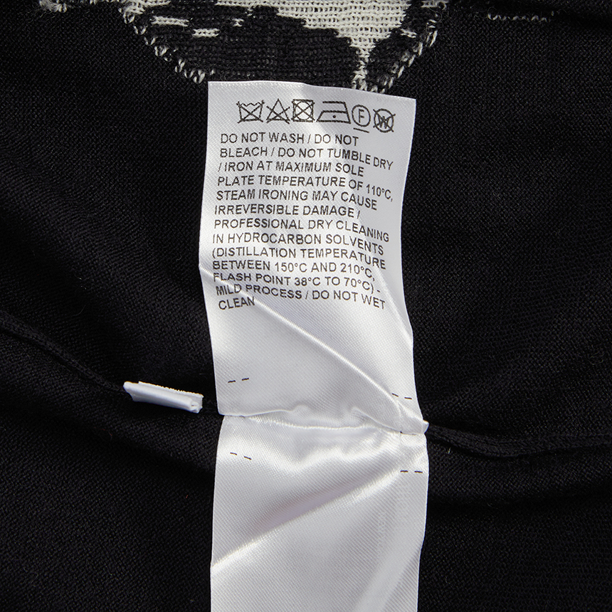 톰브라운(THOM BROWNE) 사선 스트라이프 랍스터 하프 드롭 릴렉스 남자 울 가디건 MKC415A Y1014 415