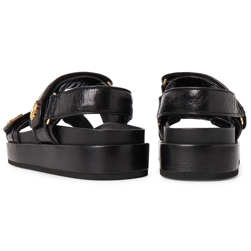 토리버치(TORYBURCH) 키라 샌들 144328 001