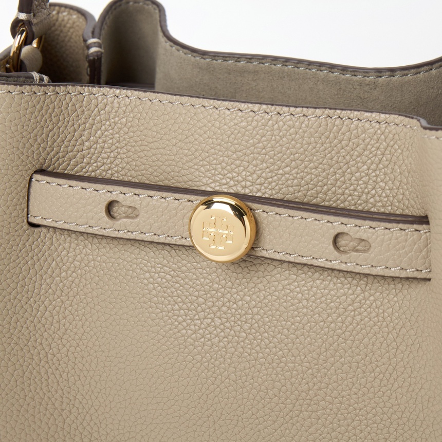 토리버치(TORYBURCH) 로미 버킷백 166982 023
