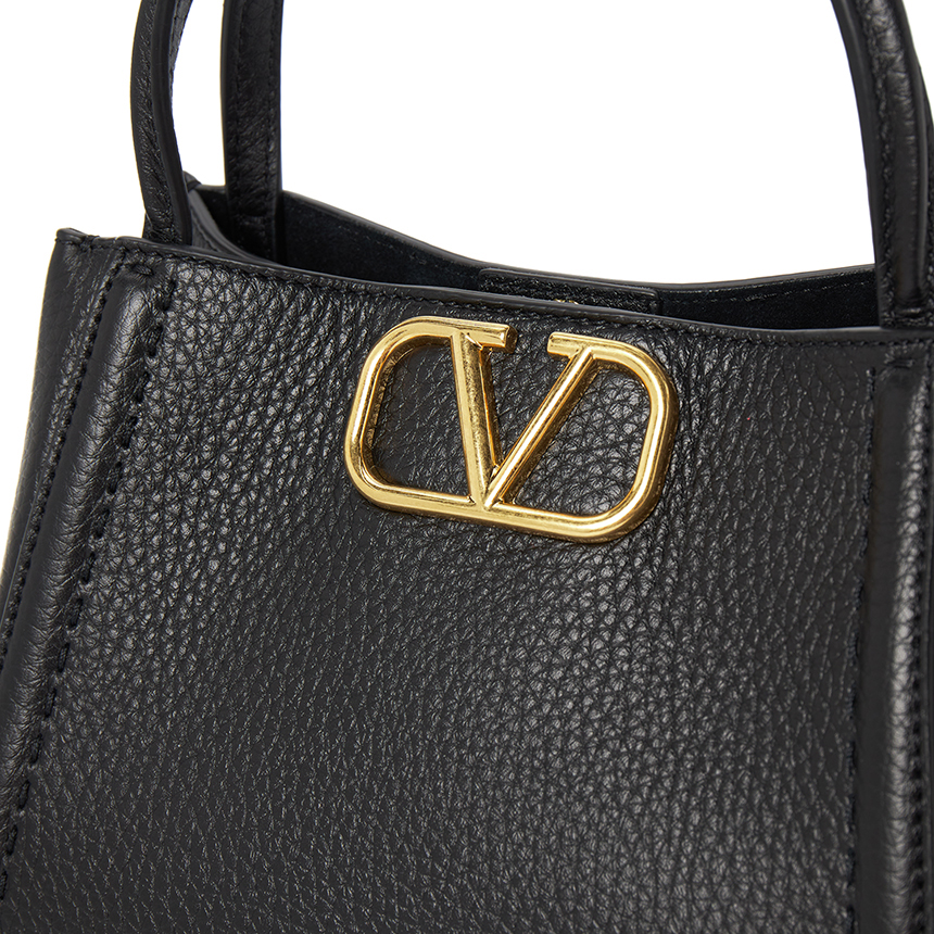 발렌티노(VALENTINO) 올타임 스몰 여성 토트백 7W2B0R22IMZ 0NO